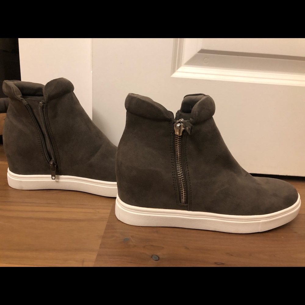 Brand New Madden Girl Wedgie Sneakers